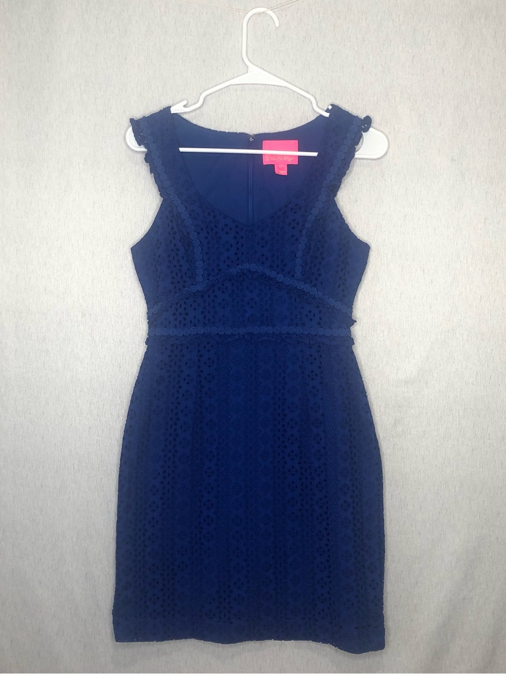 Lilly Pulitzer Kaylee Sheath Dress Size 4 Navy Blue Sleeveless Eyelet Lace Trim
